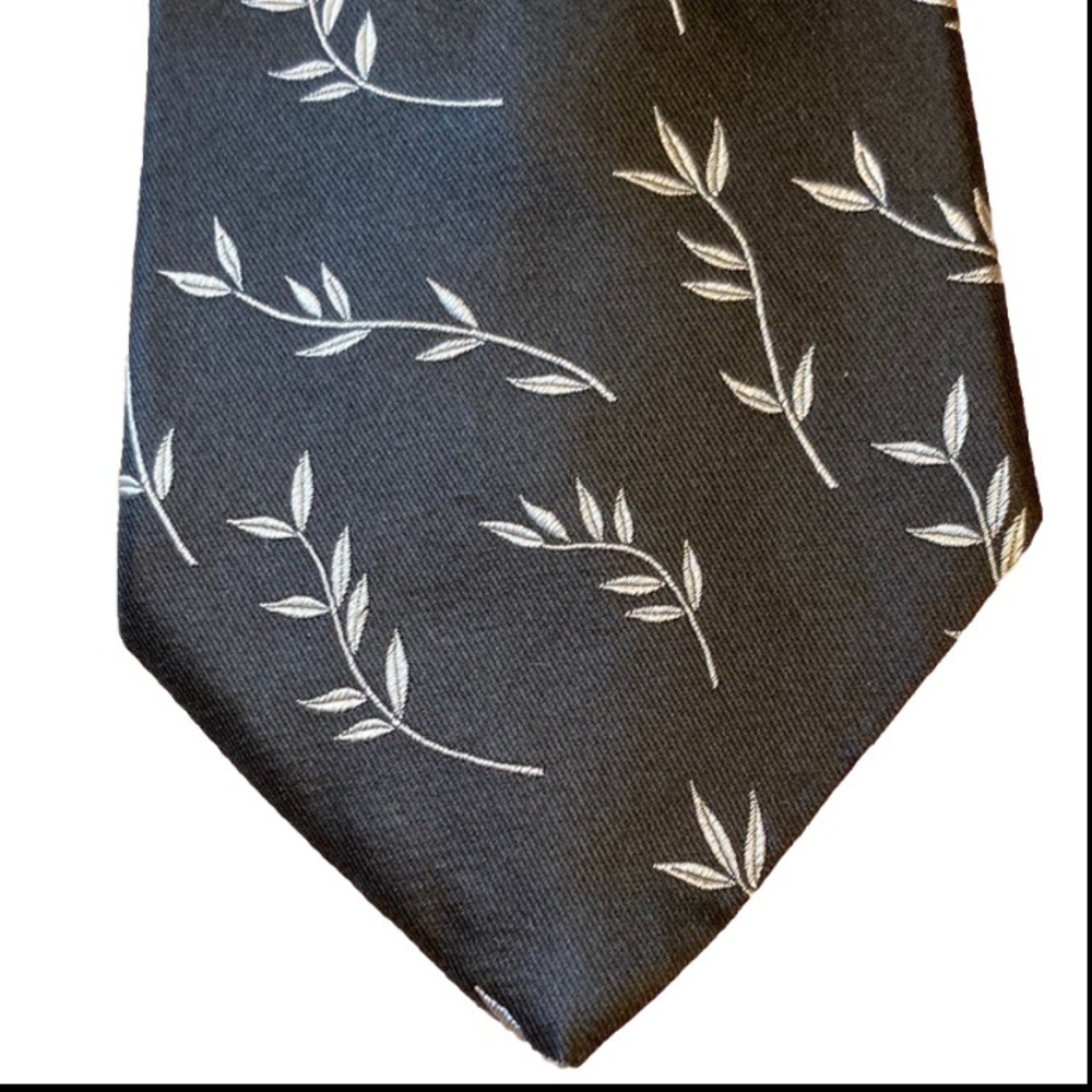 Geoffrey Beene Mens‎ Silk Tie Gray Silver Leaf Vine Pattern Formal Business Boho